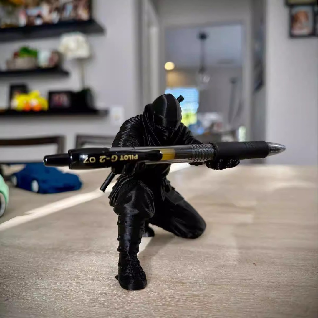 3D-geprinte ninja-penhouder, c - Home Office Desks recensie en prijs